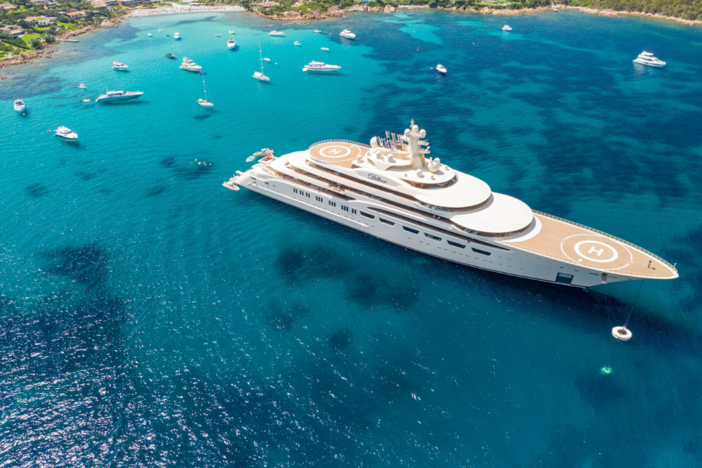 (c) Bluesun-luxury-yachts.com